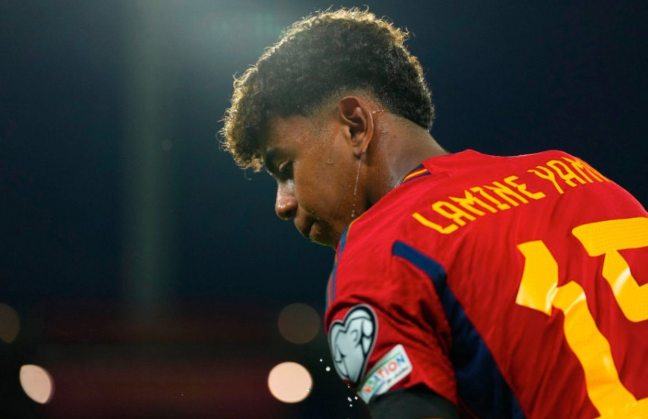 博洛尼亚2-0那不勒斯，达林加破僵，卢库米锁定胜局（博洛尼亚2比0力克那不勒斯，达林加先拔头筹，卢库米终结悬念）