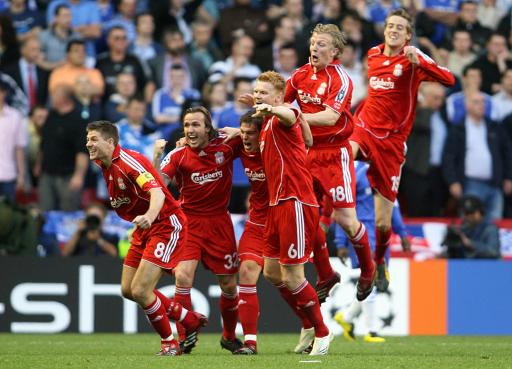 中足联细化“观众不当行为”细则：赛区将对球迷不当行为负责（中足联完善观众不当行为细则：赛区需对球迷不当举动负责）