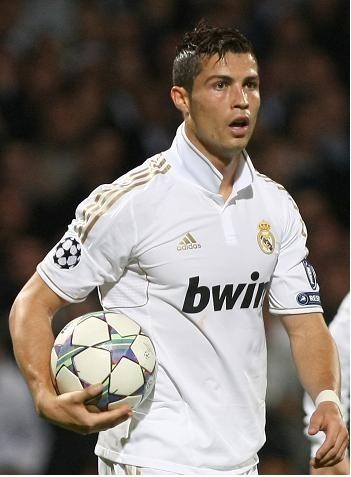 最想“偷师”队友的哪种特质？泽林斯基：姆希塔良的足球智慧（泽林斯基谈最想学习的队友特质：姆希塔良的足球智慧）