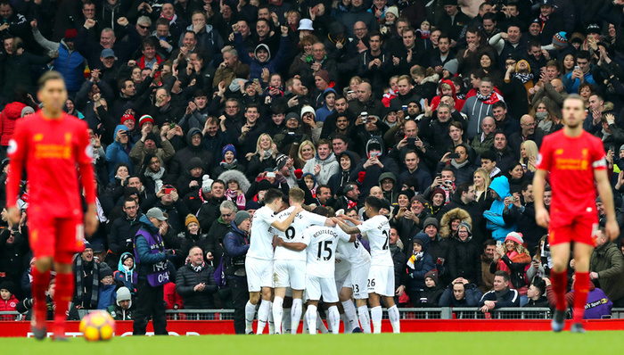 2025环足奖最佳教练10人候选：恩里克、斯洛特在列（2025环足奖最佳教练候选名单出炉：10人入围，恩里克与斯洛特上榜）