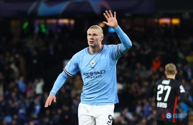 莱万+拉菲尼亚=欧洲最强双人组！合计狂轰46球（莱万携手拉菲尼亚，欧洲最强双星合计攻入46球）