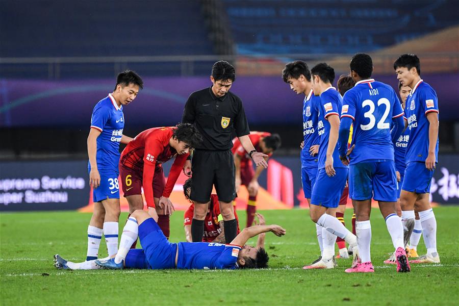 姆巴佩因伤退出法国队后去迪拜？桑巴：我们没有任何问题（姆巴佩伤退后飞往迪拜？桑巴回应：没有任何问题）