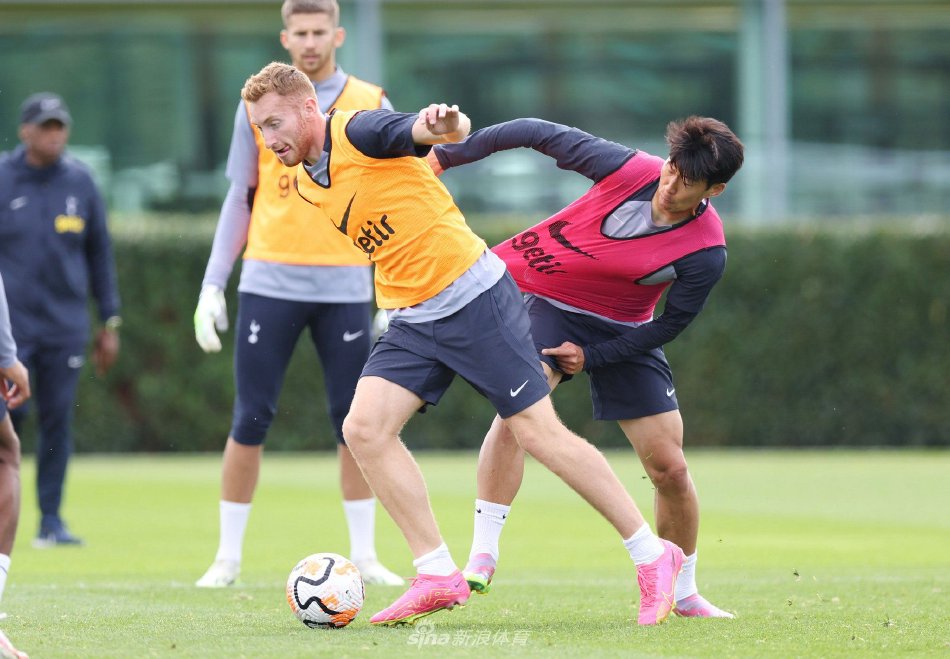 官方：水原三星正式任命前光州FC主帅李正孝为球队新帅（水原三星官宣：前光州FC主帅李正孝出任球队主教练）