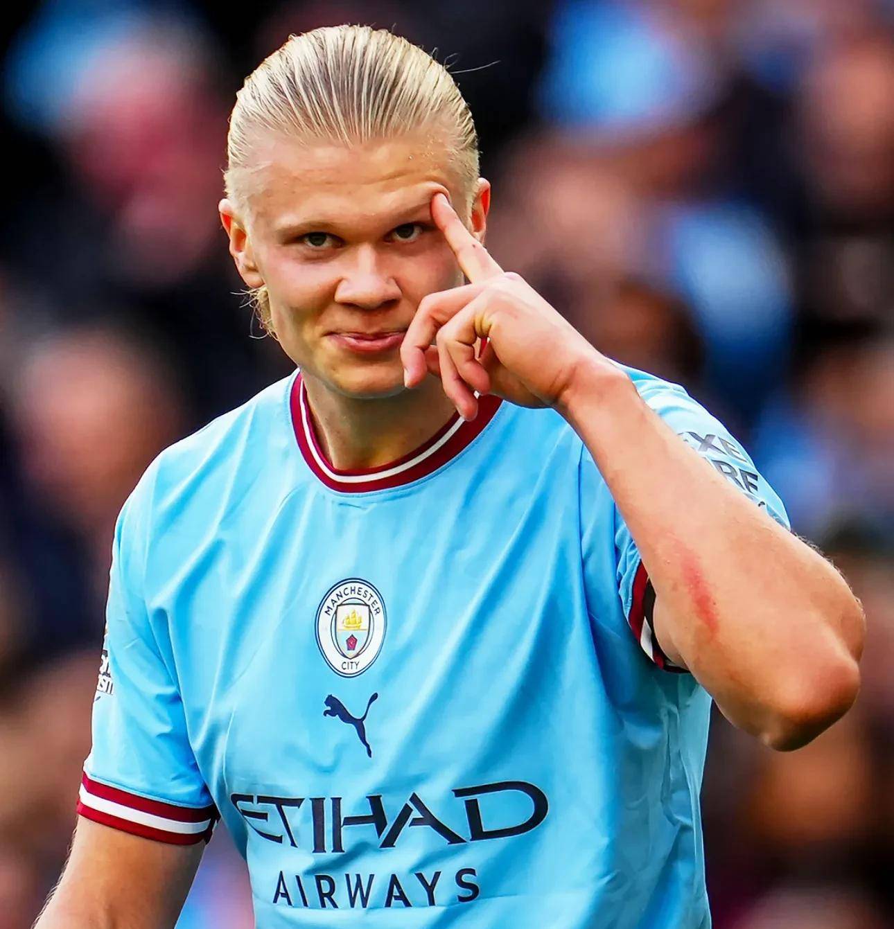 经纪人：那不勒斯今夏也有意博尼，但奥西利奥起了决定性作用（经纪人：今夏那不勒斯也曾追逐博尼，奥西利奥发挥关键作用）