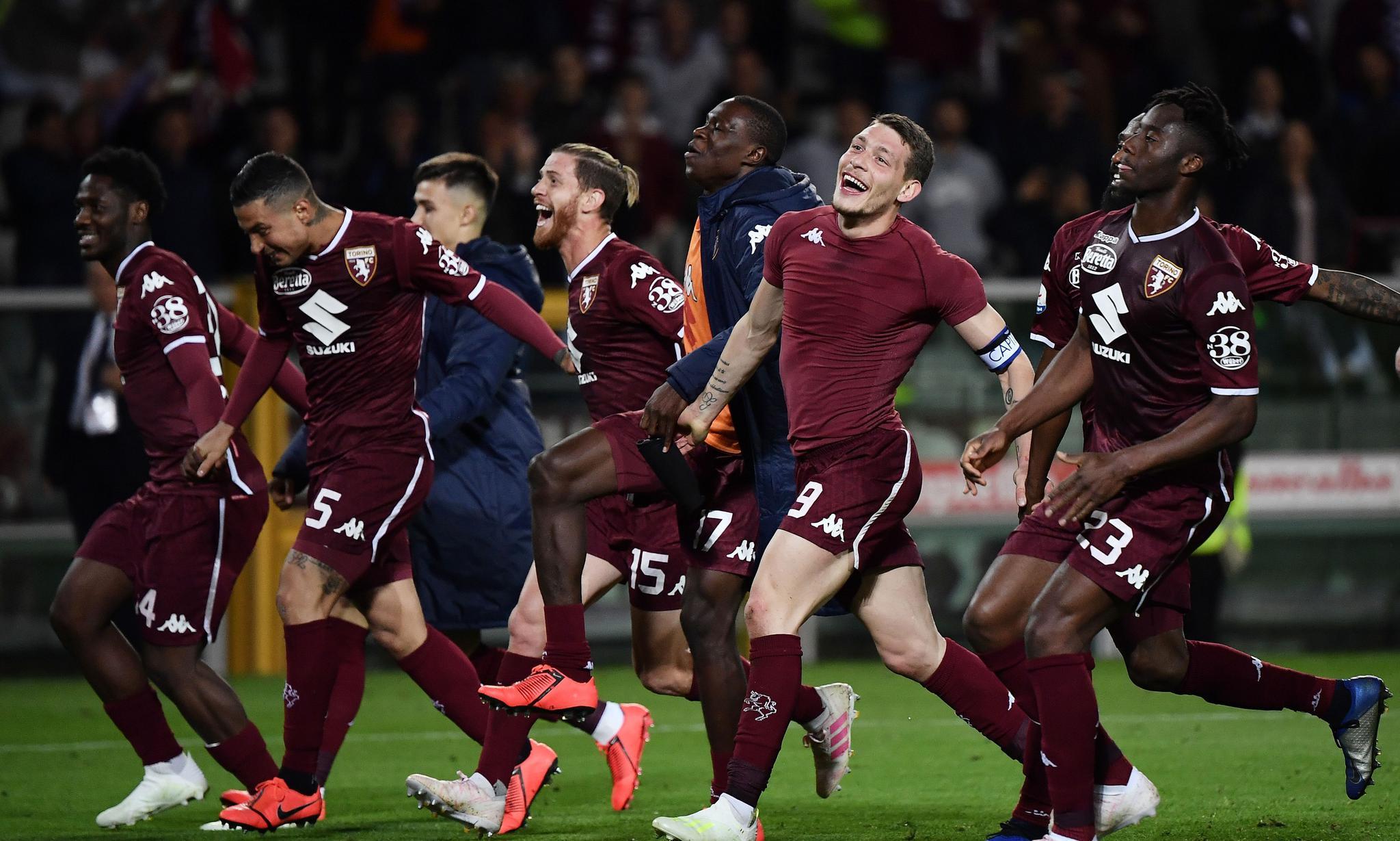 20场造9球! 贝林厄姆成皇马英格兰双重难题 他真的被高估了吗（20战制造9球，贝林厄姆成皇马与英格兰的双重困局，他真的被高估了？）