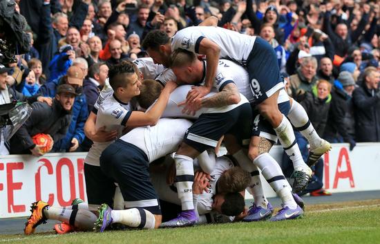 官方：拜仁明年1月6日将在客场与萨尔茨堡红牛进行友谊赛（官宣：拜仁将于明年1月6日客场对阵萨尔茨堡红牛，进行友谊赛）