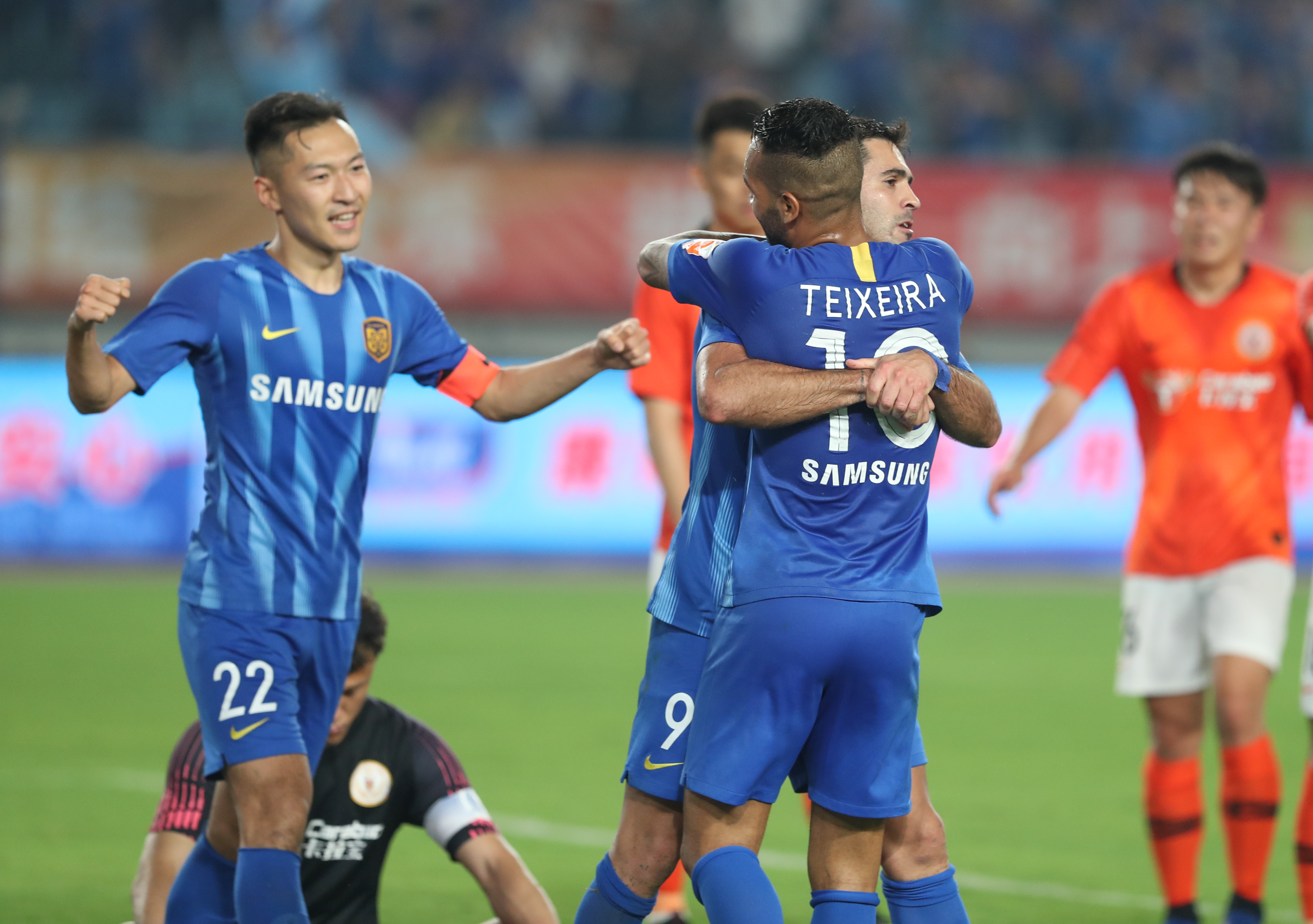 NBA季后赛展望：东部、西部首轮对阵,（NBA季后赛前瞻：东西部首轮对决一览）