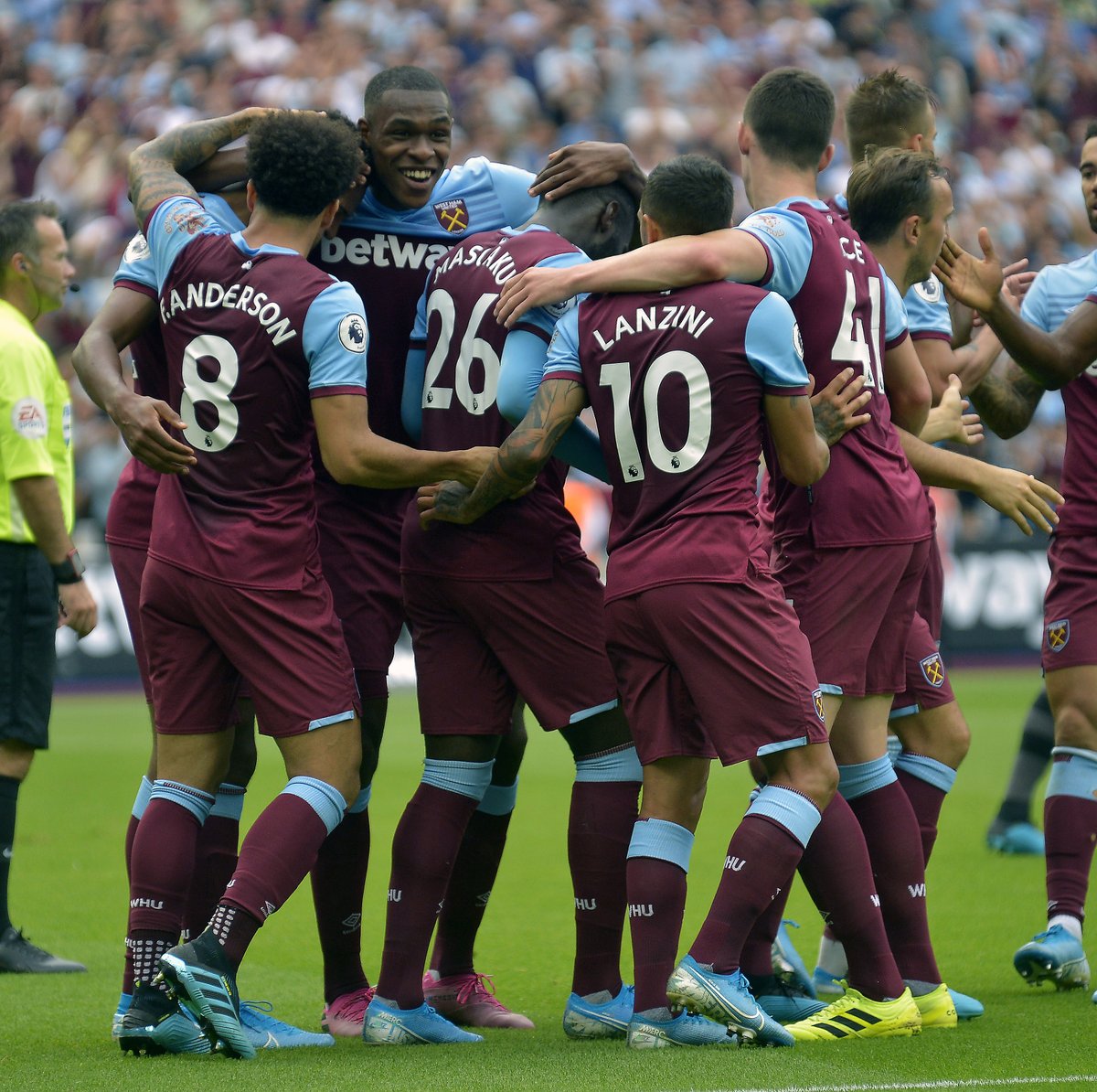 【电脑壁纸】——这里是多特蒙德的威斯特法伦（多特蒙德威斯特法伦：电脑壁纸精选）